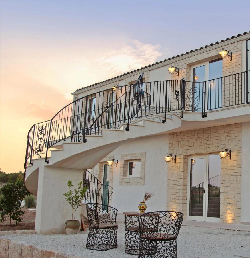 Hostal Carrua Marzamemi Exterior foto